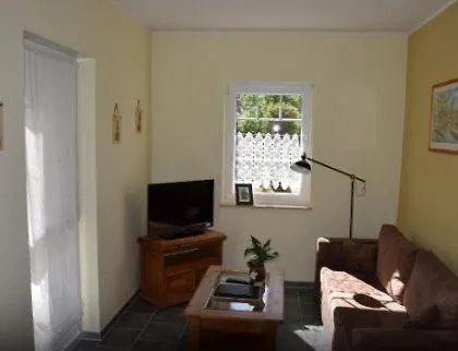 + Tor Zum Spreewald بيت ضيافة 3*